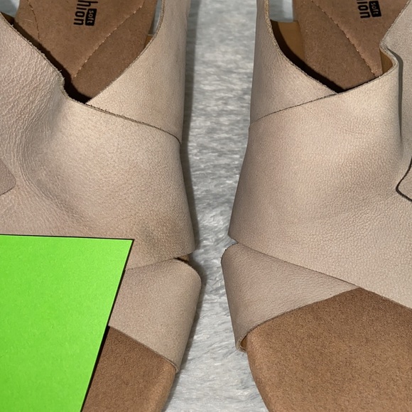 Clarks Comfort Collection Annadel Eirwyn Wedge Sandal - Picture 8 of 14